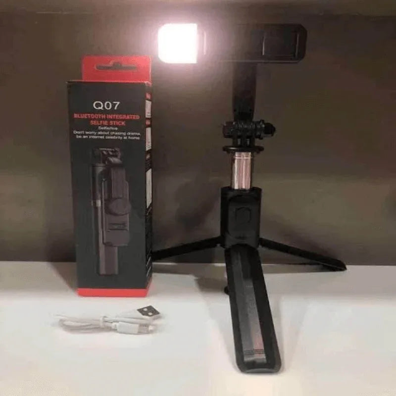 Black abs plastic q07 selfie stick - Prozone