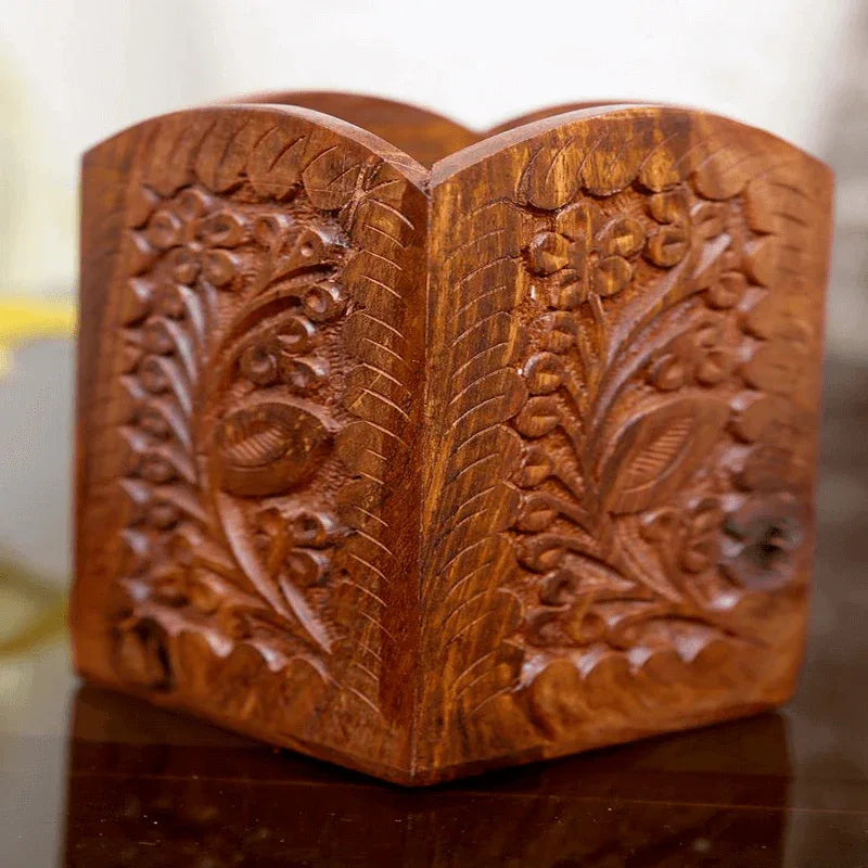 Wooden pen holder round -- brass engraving - Prozone