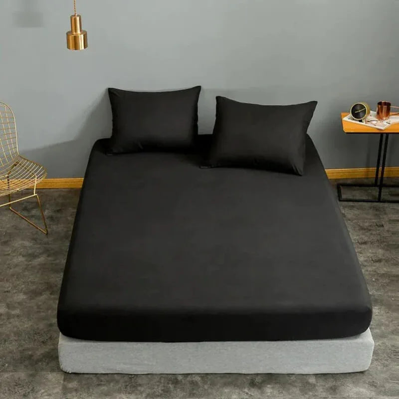 Black bed cover - Prozone