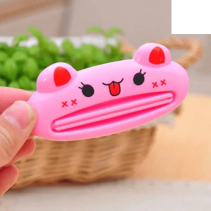 Cartoon modeling auto toothpaste squeezer - Prozone