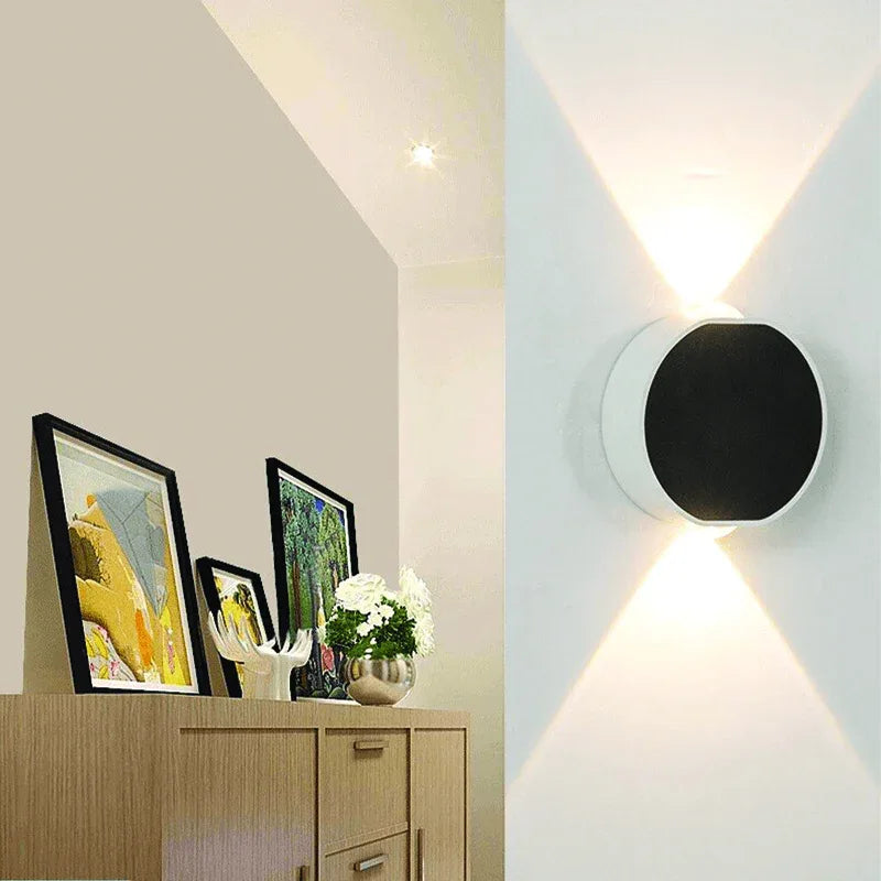 Up and down round wall light - Prozone