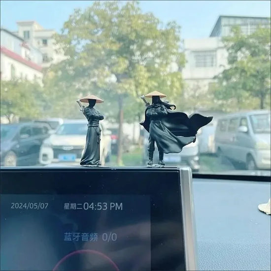 Ancient Japanese Sword Warrior Statue - Prozone